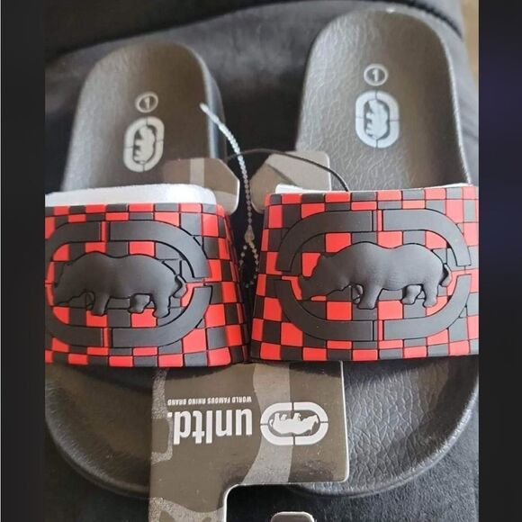 Ecko Unlimited Slides In Black & Red Checkered - Picture 2 of 2